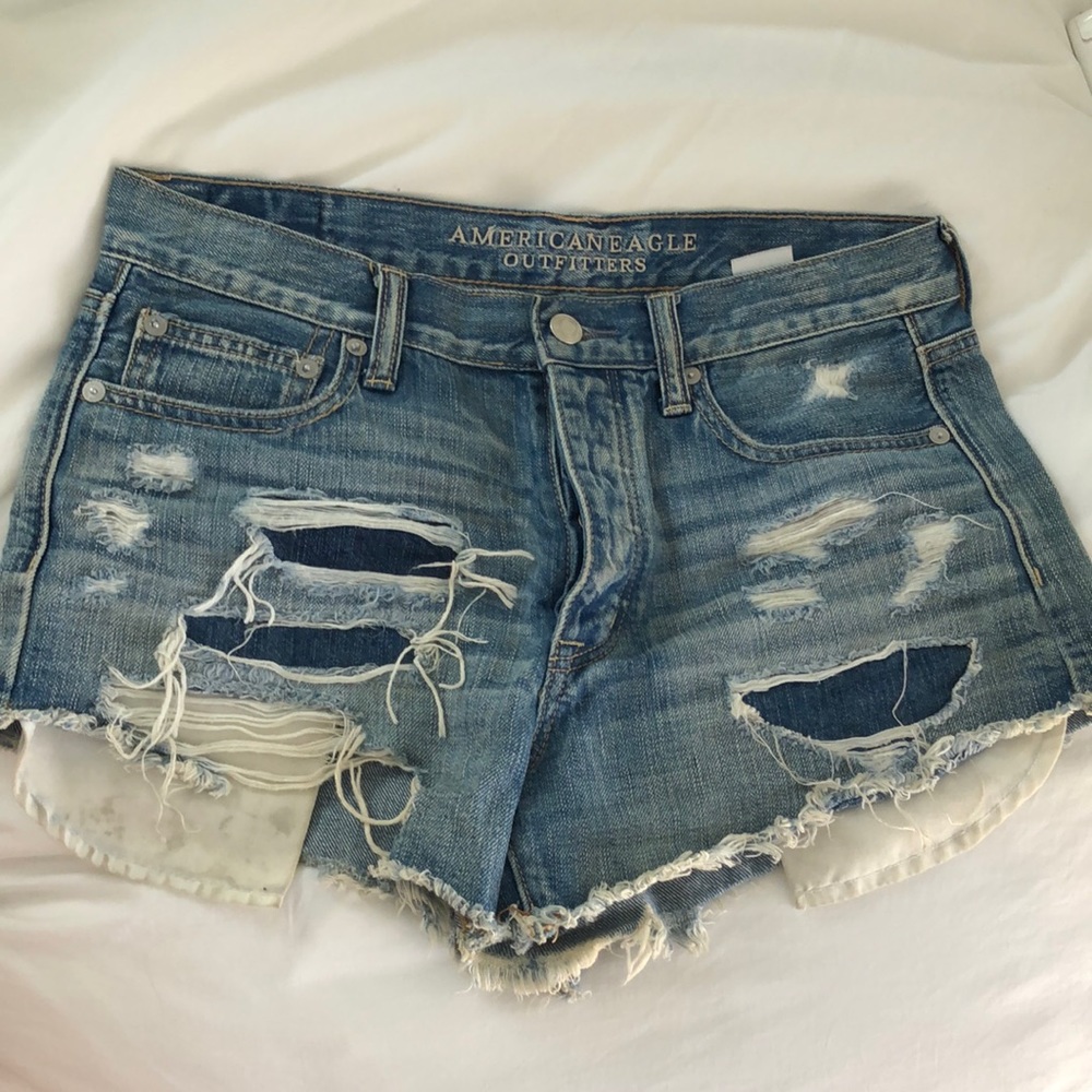 American eagle ripped jean shorts